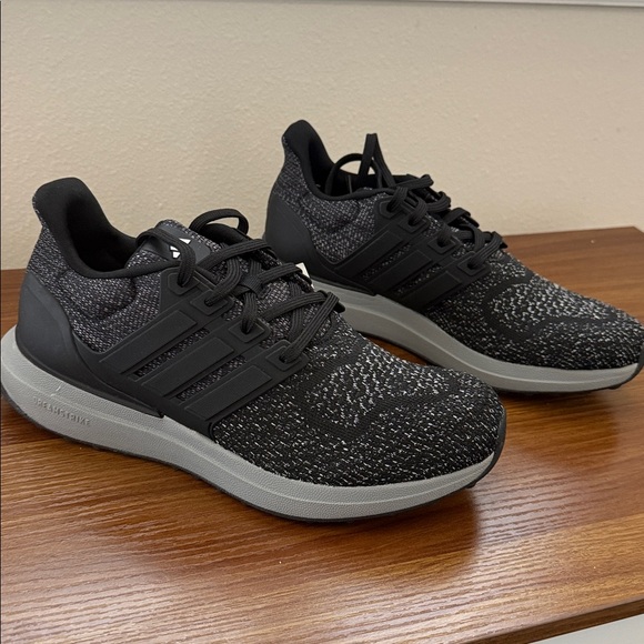 Adidas Ultradream DNA Black Sneakers SIZE 8 Men’s - Picture 2 of 9